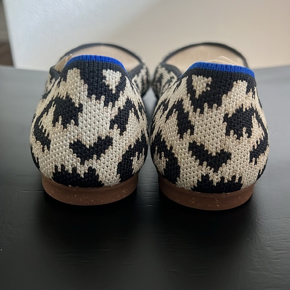 Sandy Cat Leopard Rothy’s NIB OBO - Picture 5 of 10